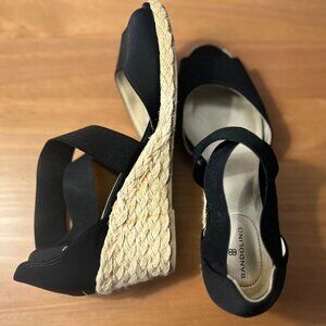 Bandolino Black Espadrille Wedge Size 8.5